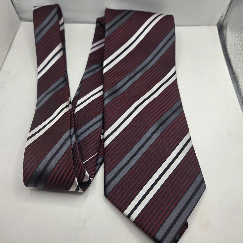 Bergamo New York X-Long Men's Tie Diagonal Stripes Burgundy Silver Black 3.75x66